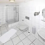 Gasthof Zum Dorfkrug Otel