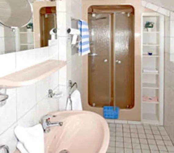 Hotel-restaurant Zum Dorfkrug Szálloda *